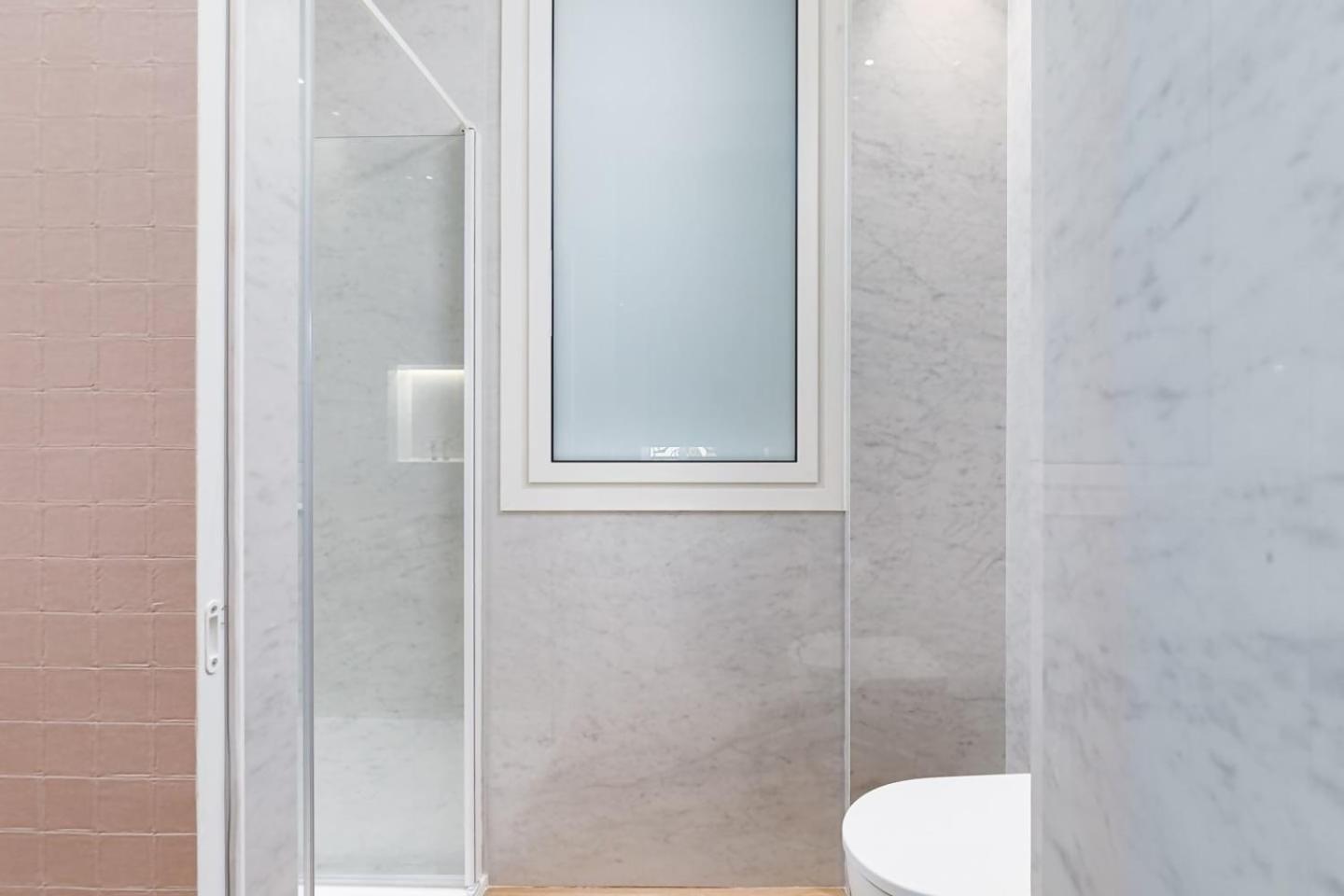 Mondrian New Ac Design Lovers Near La Concha San Sebastián Exterior foto